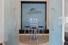 table-and-chairs-in-villanova-dental-studio